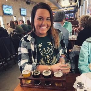 Meet your Posher, Lauren